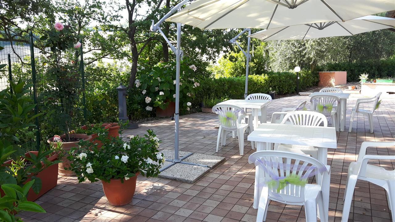 La Casa In Campagna Bed & Breakfast Cossignano Exterior foto