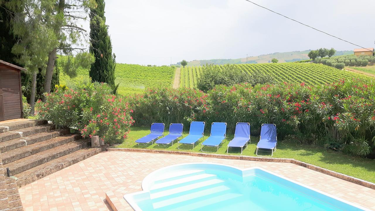 La Casa In Campagna Bed & Breakfast Cossignano Exterior foto