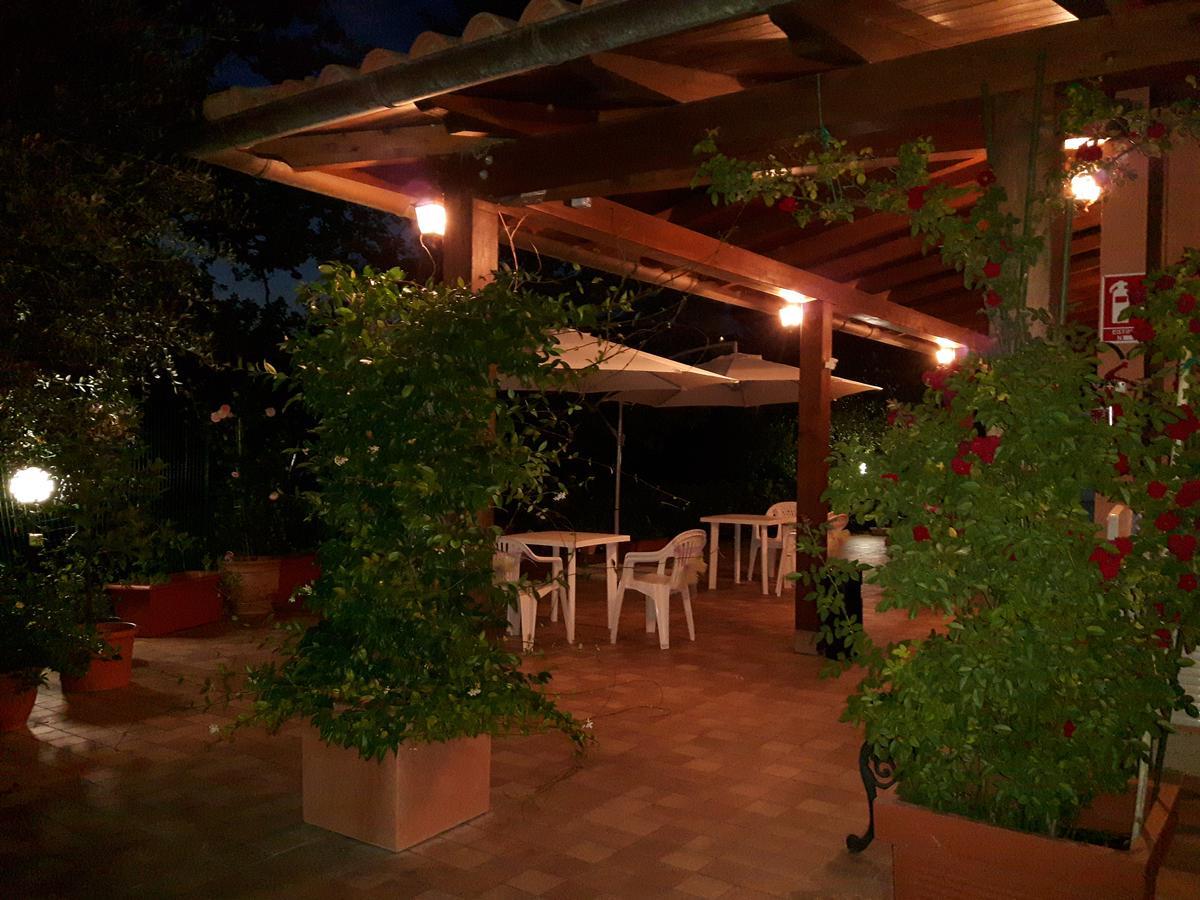 La Casa In Campagna Bed & Breakfast Cossignano Exterior foto